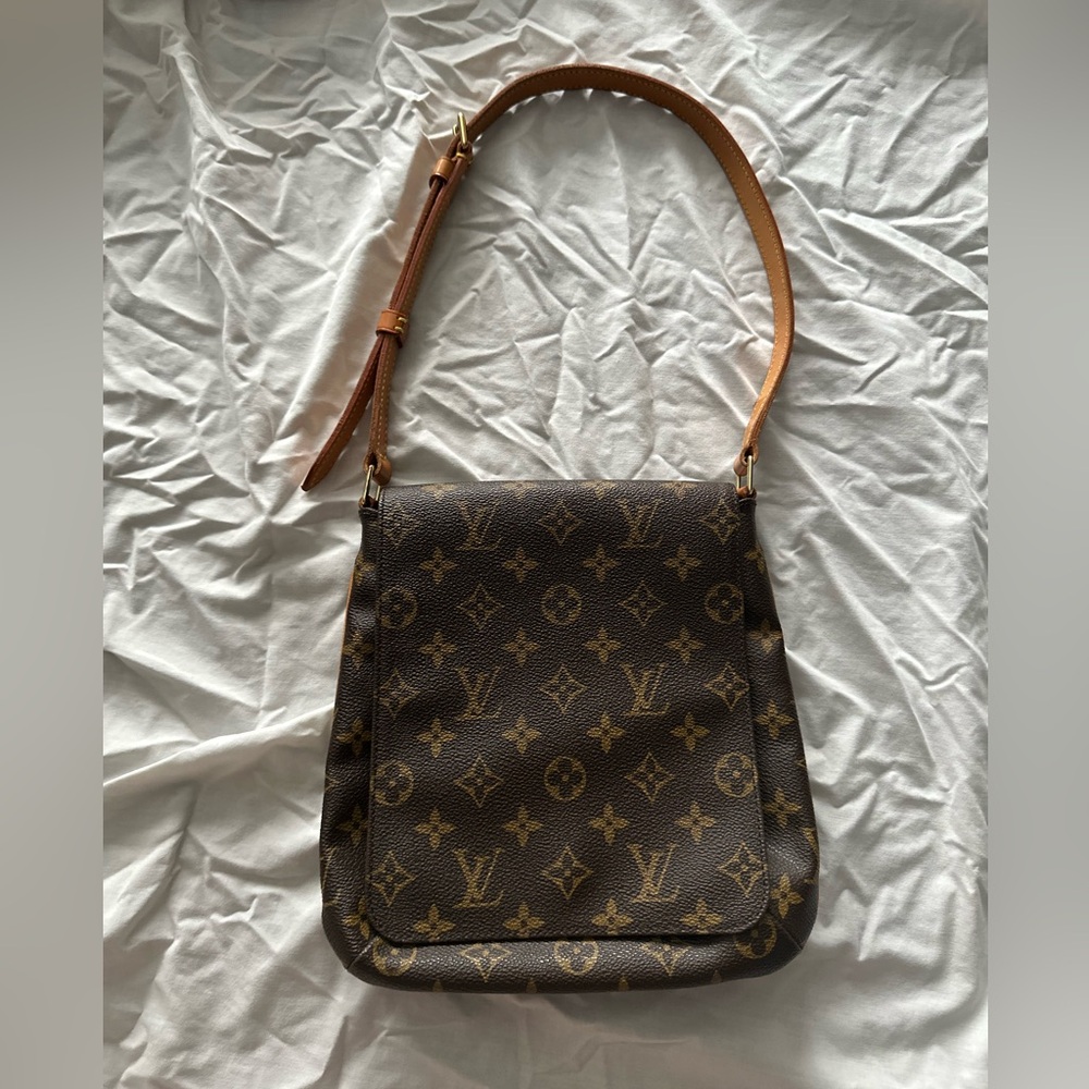 LOUIS VUITTON MUSETTE SALSA PM